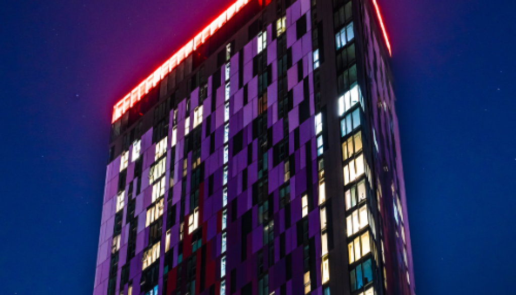 Croydon skyline stuns with LED halo lighting